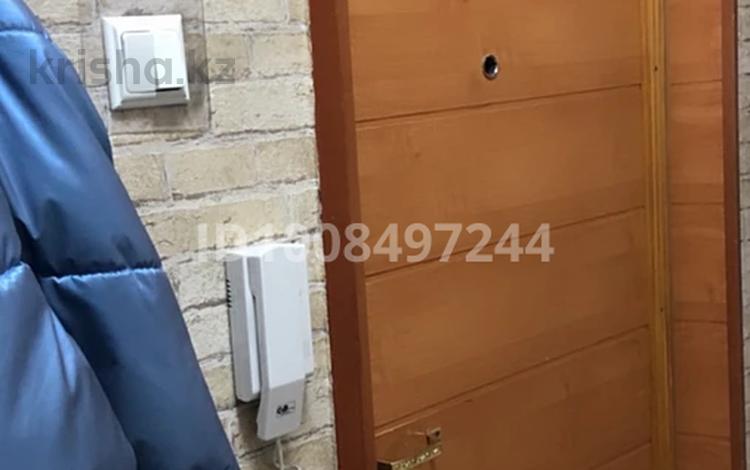 2-комнатная квартира · 52 м² · 5/5 этаж, мкр Алатау 12 — Остановка Сейфулина за 100 000 ₸ в Таразе — фото 2