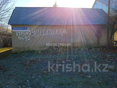 Отдельный дом · 4 комнаты · 100 м² · 25 сот., Бейбітшілік 113 — Село Карасаз за 2.7 млн ₸ в Бауыржан Момышулы