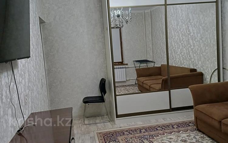1-комнатная квартира · 36 м² · 2/5 этаж, мкр Сайрам 14 — Шаяхметова за 120 000 ₸ в Шымкенте, Аль-Фарабийский р-н — фото 2