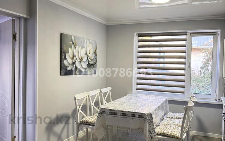 Дом · 3 комнаты · 70 м², Орманова — Толе би за 30 000 〒 в Алматы, Медеуский р-н — фото 2