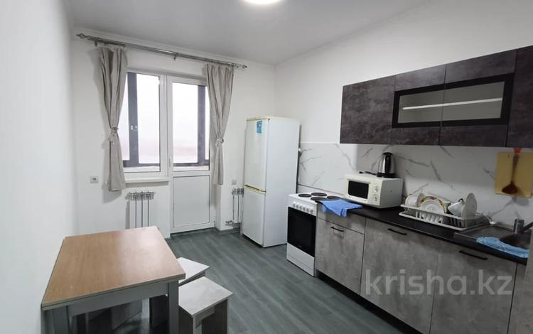 1-бөлмелі пәтер · 37 м² · 15/15 қабат, Бейбарыс Султан, бағасы: 21 млн ₸ в Астане, Сарыарка р-н — фото 2