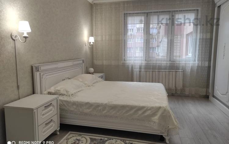 2-комнатная квартира, 75 м², 2/12 этаж, Абая 55