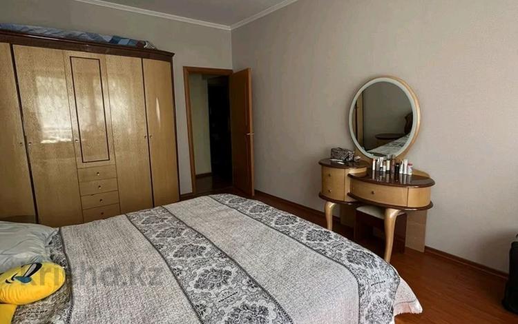 2-комнатная квартира · 60 м² · 2/5 этаж, 20-линия за 300 000 ₸ в Алматы, Бостандыкский р-н — фото 2