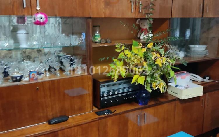 2-бөлмелі пәтер · 56 м² · 2/2 қабат, Абая — КАРГТУ, бағасы: 200 000 ₸ в Караганде, Казыбек би р-н — фото 2