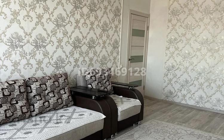 3-комнатная квартира, 63 м², 4/5 этаж, Назарбаева 69 за 25 млн 〒 в Павлодаре — фото 2