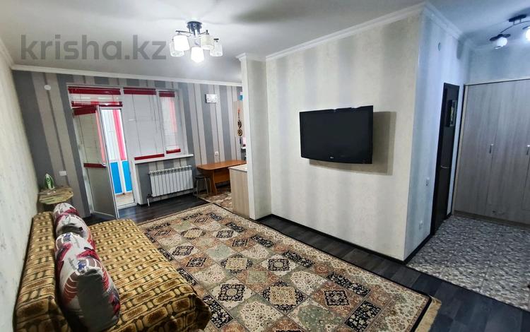 1-бөлмелі пәтер, 40 м², 3/9 қабат ай сайын, Кумисбекова 9/2 — Сакена Сейфуллина, бағасы: 130 000 〒 в Астане, Сарыарка р-н — фото 20