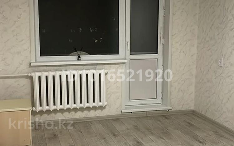 1-бөлмелі пәтер · 37 м² · 5/5 қабат, 19-шағынаудан 42, бағасы: 110 000 ₸ в Караганде, Алихана Бокейханова р-н — фото 2