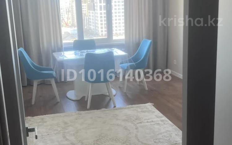 3-комнатная квартира · 63 м² · 10/17 этаж, Улы Дала 14 за 350 000 ₸ в Астане, Нура р-н — фото 2