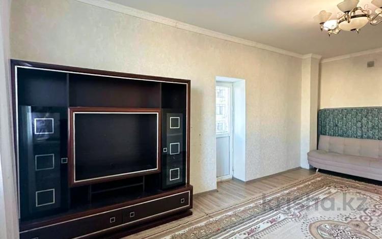 2-бөлмелі пәтер · 82 м² · 3/9 қабат, Габдиева 47б, бағасы: 32.5 млн ₸ в Атырау — фото 3