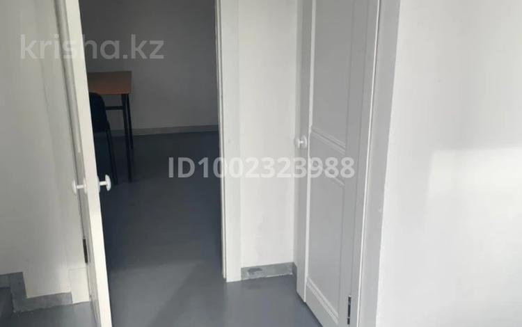 Офисы, салоны красоты, кабинеты и рабочие места · 16 м² за 85 000 〒 в Боралдае (Бурундай) — фото 2