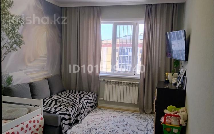 2-комнатная квартира · 60 м² · 9/9 этаж, мкр. Зачаганск пгт, Бірлік 11 — Гипермаркет Алтындар за 22 млн ₸ в Уральске — фото 2