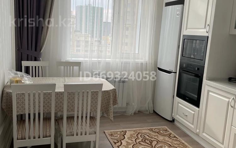 2-комнатная квартира · 67 м² · 12/16 этаж, Улы Дала 57 за 300 000 ₸ в Астане, Есильский р-н — фото 2