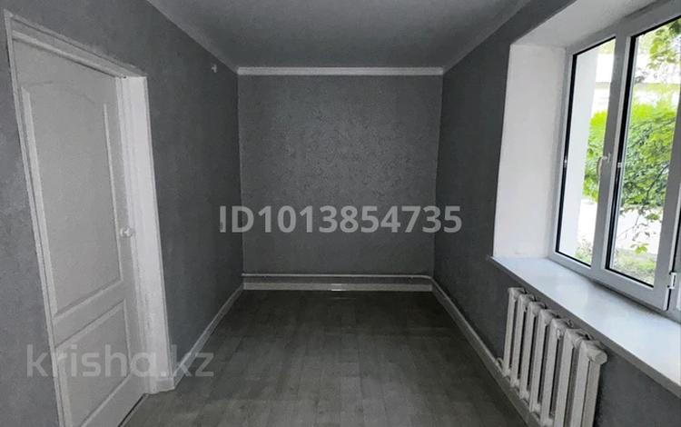 3-комнатная квартира · 71.2 м² · 1/2 этаж, Казахстанская 10/6 за 16.5 млн ₸ в Енбекши (Карасайский район) — фото 2