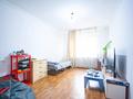 2-бөлмелі пәтер · 47 м² · 2/4 қабат, Шашкина 25, бағасы: 37 млн ₸ в Алматы, Медеуский р-н — фото 2