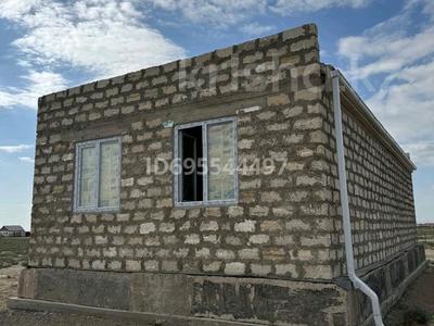 Дача · 4 комнаты · 72 м² · 10 сот., 2 — Таскала -4 с/о Строитель -п за 4 млн 〒 в Атырау