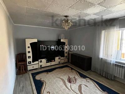 Жеке үй · 4 бөлме · 72 м² · 10 жүзд., Ақсуат 12, бағасы: 11.5 млн ₸ в 