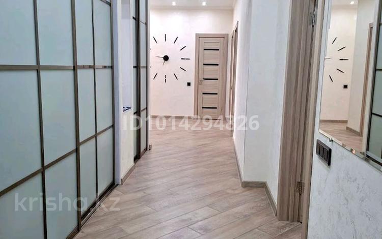 4-комнатная квартира · 140 м² · 2/5 этаж, мкр. Алтын орда, Ораза Татеулы 2а за 49.9 млн ₸ в Актобе — фото 2