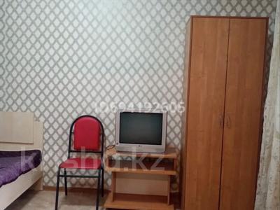 1-комнатный дом помесячно, 35 м², Раимбек батыра за 130 000 〒 в Алматы, Ауэзовский р-н