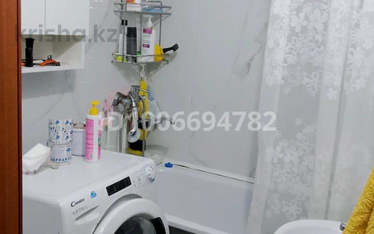 3-комнатная квартира · 42 м² · 2/5 этаж, Майкудук, Майкудук, 12й микрорайон 21 — Рынок Горняк .тц Оптима за 11 млн ₸ в Караганде, Алихана Бокейханова р-н — фото 23