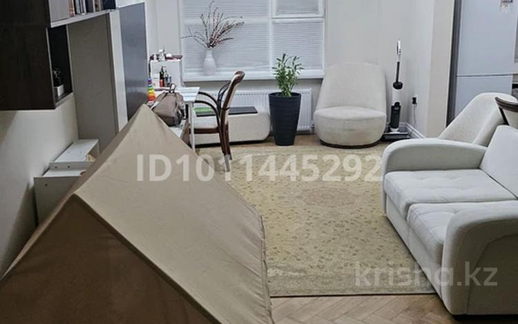 2-комнатная квартира · 75 м² · 2/9 этаж, мкр Сайрам , Байтерекова 2 Б за 56 млн ₸ в Шымкенте, Аль-Фарабийский р-н — фото 2