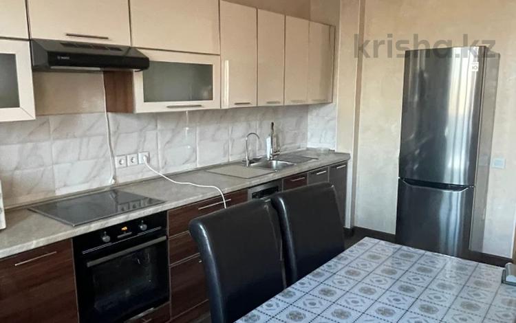 1-комнатная квартира · 58 м² · 5/11 этаж, Студенческая 40 А за 230 000 ₸ в Атырау — фото 2