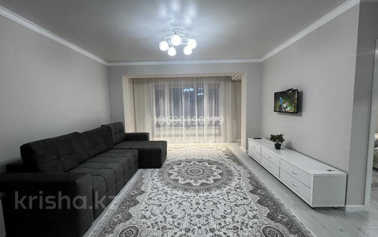 2-комнатная квартира, 55 м², 13/13 этаж помесячно, Ходжанова 77/1 за 340 000 〒 в Алматы, Бостандыкский р-н — фото 2