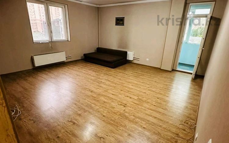 3-бөлмелі пәтер · 80 м² · 5/14 қабат, Хусаинова, бағасы: 58 млн ₸ в Алматы, Бостандыкский р-н — фото 2
