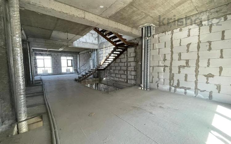 4-бөлмелі пәтер · 330 м² · 1/4 қабат, улица 4-ая, бағасы: 225 млн ₸ в Алматы, Медеуский р-н — фото 3