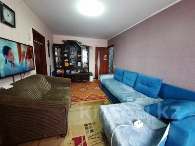 4-бөлмелі пәтер, 67 м², 2/5 қабат, Майкудук, 18й микрорайон, бағасы: 17 млн 〒 в Караганде, Алихана Бокейханова р-н