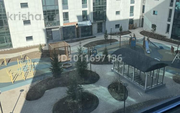 3-бөлмелі пәтер · 85 м² · 5/8 қабат, мкр Комсомольский, баян сулу 42, бағасы: 64.5 млн ₸ в Астане, Есильский р-н — фото 2