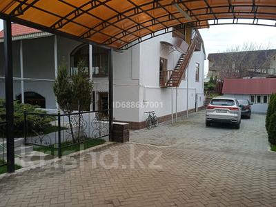 Отдельный дом • 7 комнат • 290 м² • 8 сот., Акын Сара 2 за 79.5 млн 〒 в Боралдае (Бурундай)