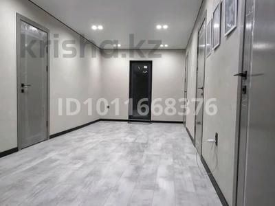 Отдельный дом · 6 комнат · 260 м² · 13 сот., Северо-запад — Северо-запад за 100 млн 〒 в Костанае