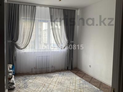 2-бөлмелі пәтер · 60 м² · 3/6 қабат, Нұрсая ш/а. 57, бағасы: 24 млн ₸ в Атырау, мкр Нурсая