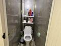 2-бөлмелі пәтер · 50 м² · 5/5 қабат, 1 мкр 6 дом 30 кв — Адал баня рядом, бағасы: 15 млн ₸ в Ленгере — фото 16