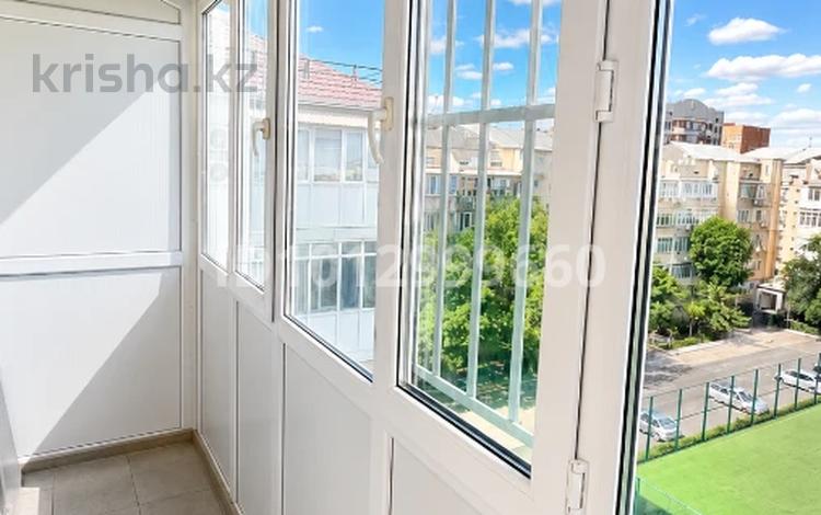 1-бөлмелі пәтер · 42 м² · 5/5 қабат, Жасоркен 2Г, бағасы: 21.9 млн ₸ в Атырау, мкр Жилгородок — фото 14
