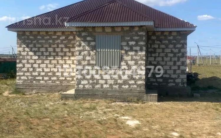 Отдельный дом · 6 комнат · 120 м² · 10.4 сот., Ақшат-2 321 — Тырастың бойында интернет свет газ орналасқан су бар за 5 млн 〒 в Актобе, жилой массив Акшат — фото 2