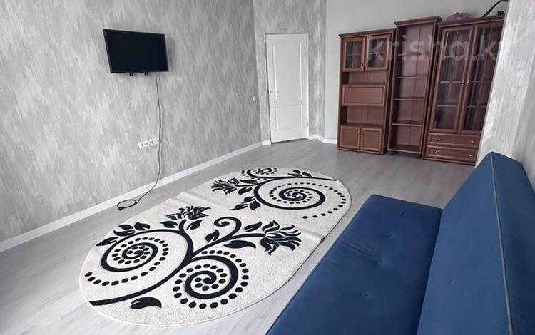 2-бөлмелі пәтер · 67 м² · 9/9 қабат, 28-й мкр 49, бағасы: 200 000 ₸ в Актау — фото 2