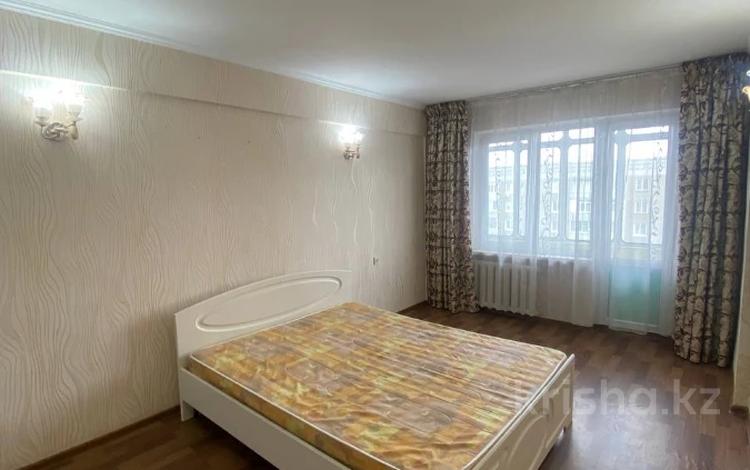 1-комнатная квартира, 34 м², 4/5 этаж, Жастар 25 за 14.5 млн 〒 в Усть-Каменогорске — фото 2
