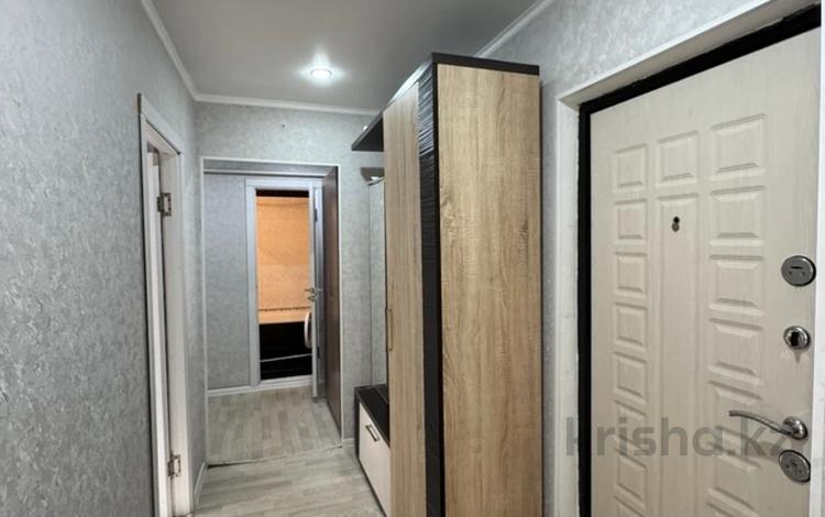 2-бөлмелі пәтер · 50 м² · 2/10 қабат, мкр Жилгородок, есет батыра, бағасы: 16.2 млн 〒 в Актобе — фото 2