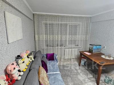 2-комнатная квартира, 43 м², 1/5 этаж, Бурова 15 за 15 млн 〒 в Усть-Каменогорске