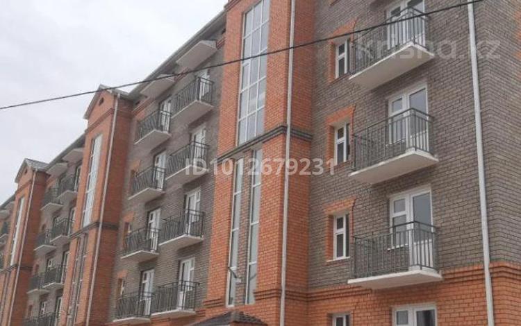 3-бөлмелі пәтер · 75.7 м² · 2/5 қабат, Левый берег 123, бағасы: 150 000 ₸ в  — фото 2