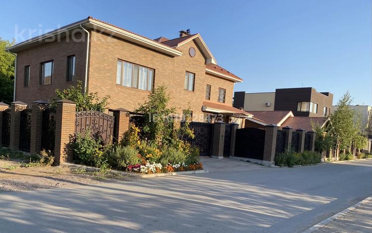 Отдельный дом · 7 комнат · 375 м² · 10 сот., мкр Михайловка — Район магазина Эргономика за 350 млн 〒 в Караганде, Казыбек би р-н — фото 2