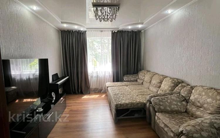 2-бөлмелі пәтер · 54 м² · 2/4 қабат, Жетису 35, бағасы: 200 000 ₸ в Талдыкоргане, мкр Жетысу — фото 2