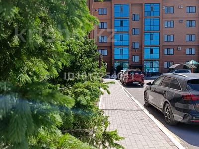 2-комнатная квартира · 65 м² · 1/5 этаж, Жилой р-н Юго-Восток 14/15 за 43 млн ₸ в Караганде