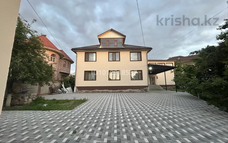 Отдельный дом · 11 комнат · 500 м² · 8.8 сот., мкр Таугуль-3 30 за 550 млн ₸ в Алматы, Ауэзовский р-н — фото 2