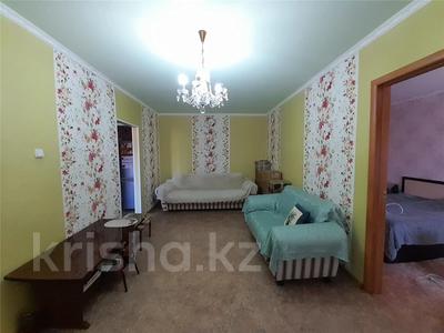 2-комнатная квартира · 45 м² · 4/5 этаж, пр. Момышулы за 8.8 млн 〒 в Темиртау