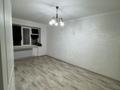 2-бөлмелі пәтер · 43.8 м² · 1 қабат, мкр Атырау, Махамбет Утемисова 109 — Махамбет Утемисова 109, бағасы: 13 млн ₸ — фото 2
