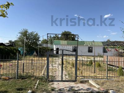 Жеке үй · 6 бөлме · 144 м² · 15 жүзд., Бауыржан момышулы 64а — Төле би ауылының орталық паркінің бойында, бағасы: 17 млн ₸ в Шу
