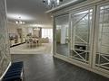 3-бөлмелі пәтер · 151.5 м² · 8/9 қабат, Аскарова Асанбая 21, бағасы: 120 млн ₸ в Алматы, Наурызбайский р-н — фото 9