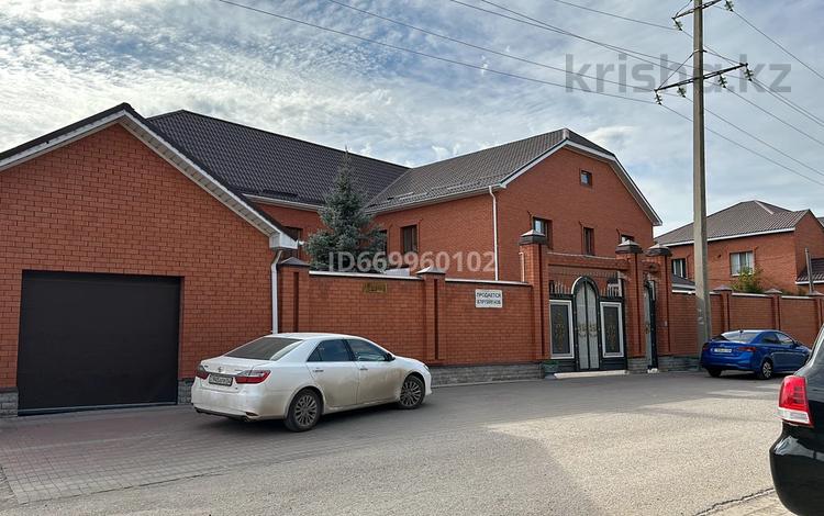 Жеке үй · 11 бөлме · 736 м² · 12 жүзд., улица Газизы Жубановой 12, бағасы: 170 млн ₸ в Актобе — фото 37